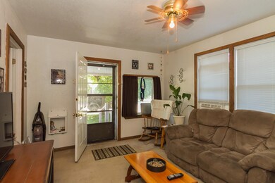 140 S Elm-3