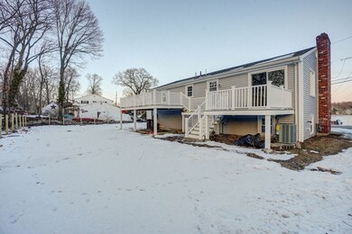 24 Lake View Rd, East Weymouth, MA 02189 - photo 3