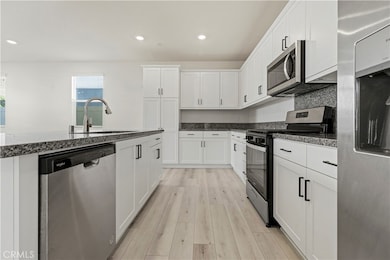 1796 Park Place Ln, Riverside, CA 92501 - photo 2