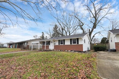 3-web-or-mls-1381-chesterton-square-s