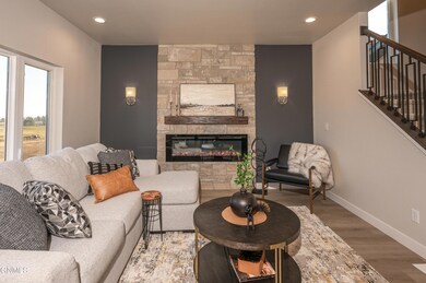 1016 Beretta St NW, Mandan, ND 58554 - photo 4