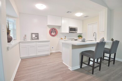 301 Christina Ln, Friendswood, TX 77546 - photo 7