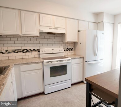 6882 Ducketts Ln, Elkridge, MD 21075 - photo 7