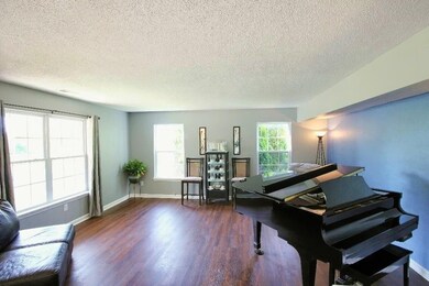 19589 Sandbar Dr, Noblesville, IN 46062 - photo 6