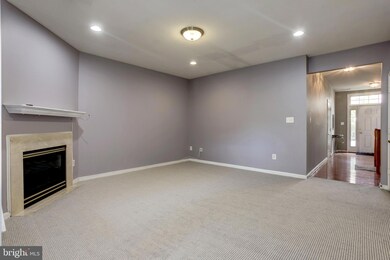 13110 Park Crescent Cir, Herndon, VA 20171 - photo 5