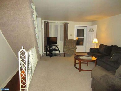 1144 Brookwood Ln, Glenolden, PA 19036 - photo 2