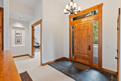 2679 NW Niagara Ct, Bend, OR 97702 - photo 4