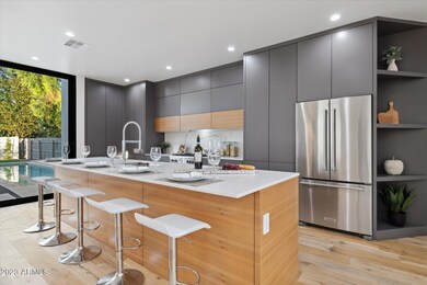 1426 E Hoover Ave, Phoenix, AZ 85006 - photo 6