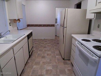 13678 N Newcastle Dr unit 111, Sun City, AZ 85351 - photo 6