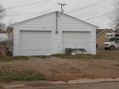 1426 2nd Ave NW, Great Falls, MT 59404 - photo 2