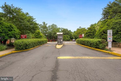 7495 Prince Charles Ct unit 8, Manassas, VA 20111 - photo 4