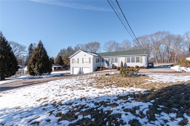 14 Stuart St, Westerly, RI 02891 - photo 2