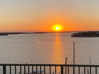 Sunrise over the Jolley Bridge
