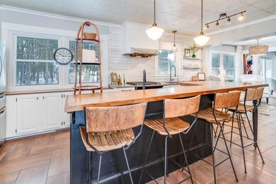 2813_Tattersall_Road_07