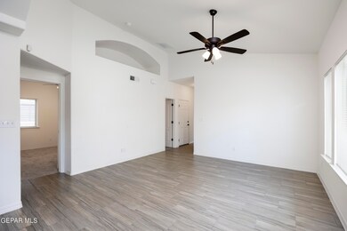 957 Haggerston St, El Paso, TX 79928 - photo 5