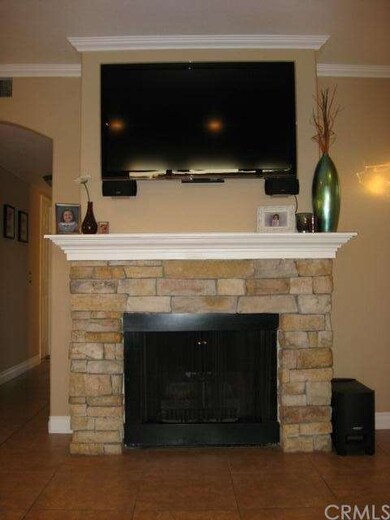 Fireplace/Mantel