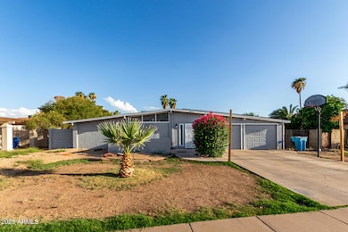 3807 W Mercer Ln, Phoenix, AZ 85029 - photo 2