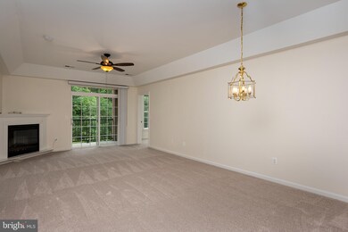 8609 Wintergreen Ct unit 204, Odenton, MD 21113 - photo 5