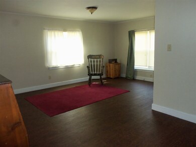 207 W Walnut St, Washington, IN 47501 - photo 3