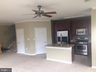 13069 Marcey Creek Rd unit 13069, Herndon, VA 20171 - photo 3