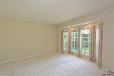 37 Kara Ln, Clifton Park, NY 12065 - photo 5