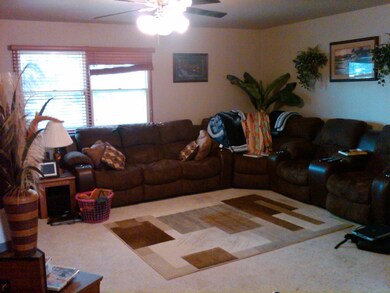 115 Lakeview Ln, Mitchell, SD 57301 - photo 3