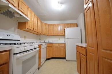 109 Centre St unit A, Brookline, MA 02446 - photo 5