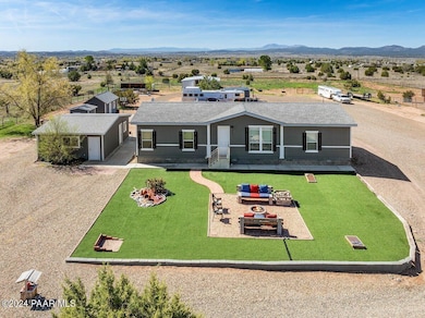 643 W Valleri Ann Rd, Paulden, AZ 86334 - photo 2