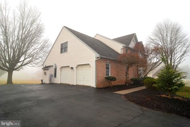 7 Mulligan Dr, Reading, PA 19606 - photo 3