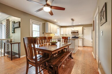 1213 Meadow Dr, Algonquin, IL 60102 - photo 7