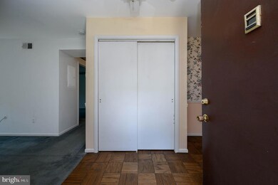 1L Twin Rivers Dr, East Windsor, NJ 08520 - photo 3