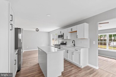 125 Pine Ave, Runnemede, NJ 08078 - photo 6