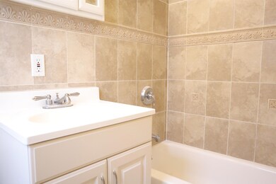 76 Waldo Ave unit 2, Jersey City, NJ 07306 - photo 7