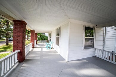 890 S Redman Ave, Marshall, MO 65340 - photo 4