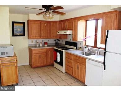 113 Dutch Neck Rd, Hightstown, NJ 08520 - photo 4