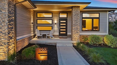 1053 Aaron Ct, Adel, IA 50003 - photo 2