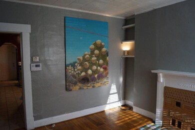 1600 living room 4