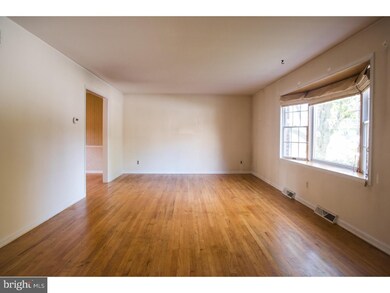 504 Cambridge Dr, Newark, DE 19711 - photo 2