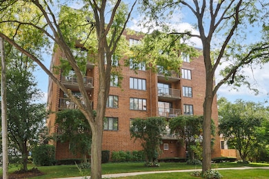 1389 Perry St unit 303, Des Plaines, IL 60016 - photo 2