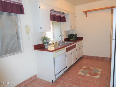 14030 N Thunderbird Blvd, Sun City, AZ 85351 - photo 7