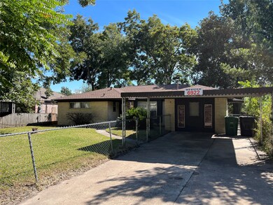 6922 Finch St, Houston, TX 77028 - photo 2