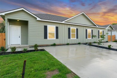 Ranch-style home with roof with shingles, fence, 