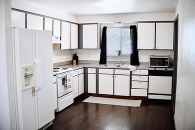 713 SW 26th St, Redmond, OR 97756 - photo 6