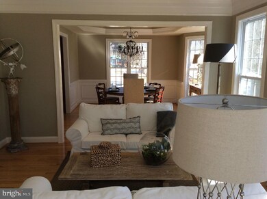 1108 Hillcrest Dr SW, Vienna, VA 22180 - photo 6