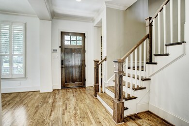 846 W 41st St, Houston, TX 77018 - photo 3