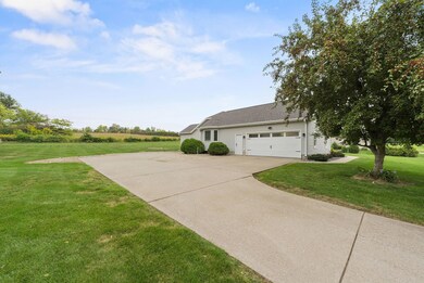 Garage on Side