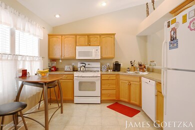 5512 Sahalee Dr SW unit 27, Wyoming, MI 49509 - photo 5