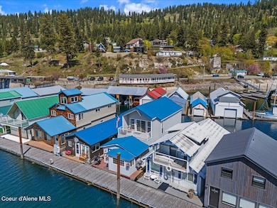 04-Aerial front of home