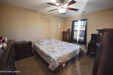 141 Crossfield Dr, Mount Washington, KY 40047 - photo 7