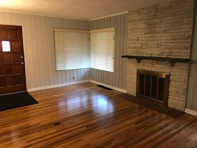 225 S 11th Ave, Beech Grove, IN 46107 - photo 4